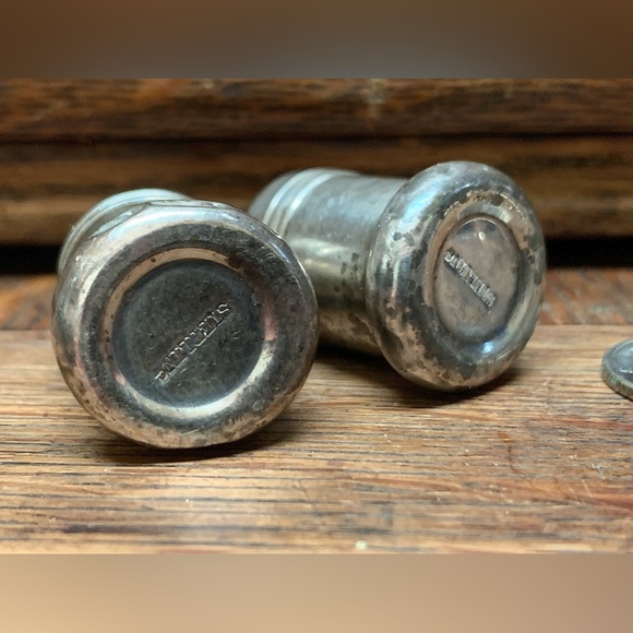 Early 20th Century Antique Sterling Silver Miniature Salt & Pepper Shakers - Picture 7 of 13